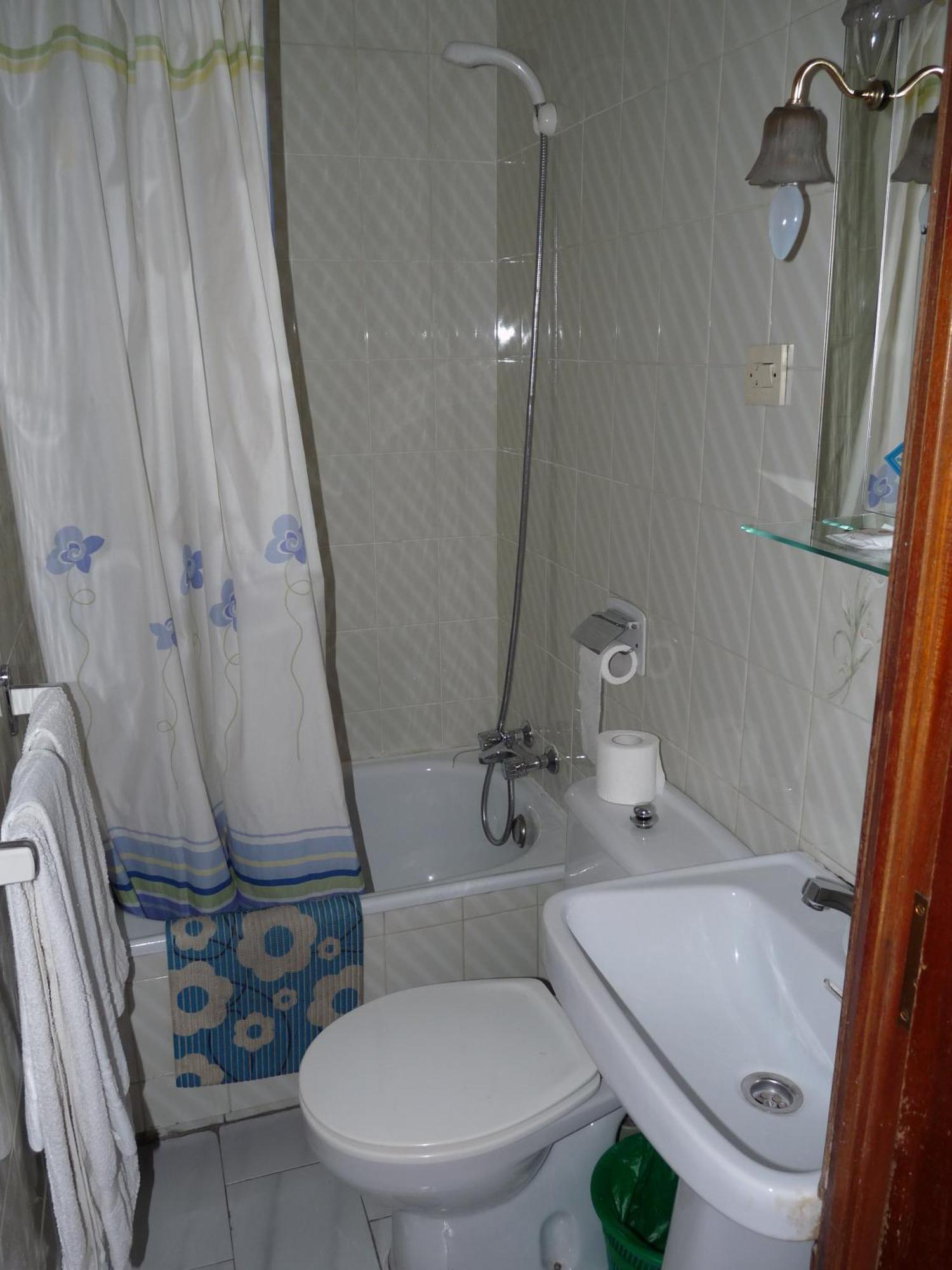 Hostal Fernandez Μαδρίτη Εξωτερικό φωτογραφία